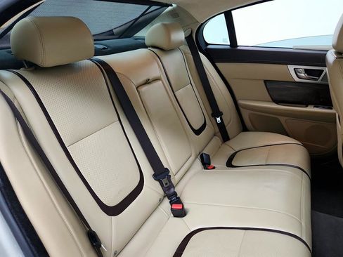 Used 2012 Jaguar XF Portfolio RWD image 30