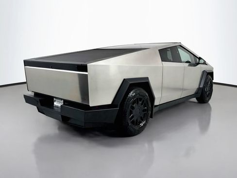 Used 2024 Tesla Cybertruck Cyberbeast AWD/4WD image 5
