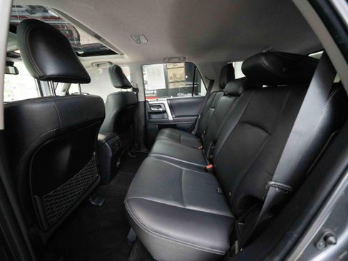 Used 2023 Toyota 4Runner Limited AWD/4WD image 23