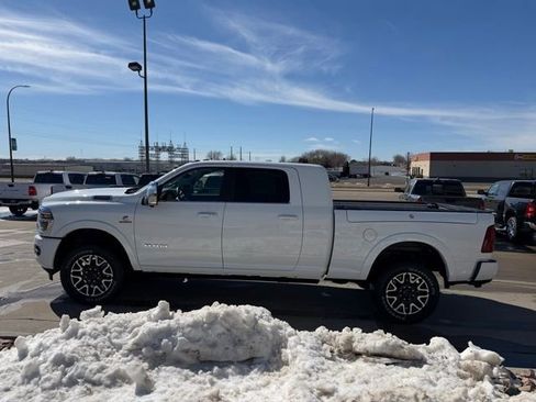New 2026 RAM 2500 Limited AWD/4WD image 4