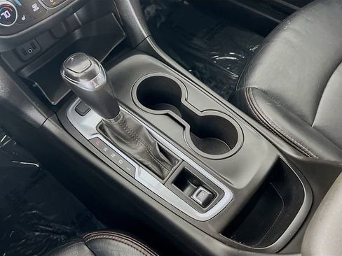 Used 2018 Chevrolet Equinox Premier image 22