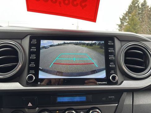 Used 2023 Toyota Tacoma TRD Sport image 23