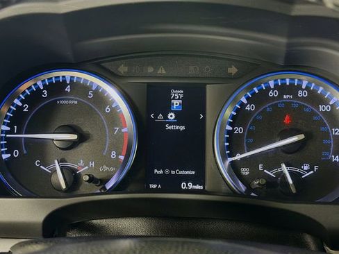 Used 2015 Toyota Highlander Limited Platinum AWD/4WD image 14
