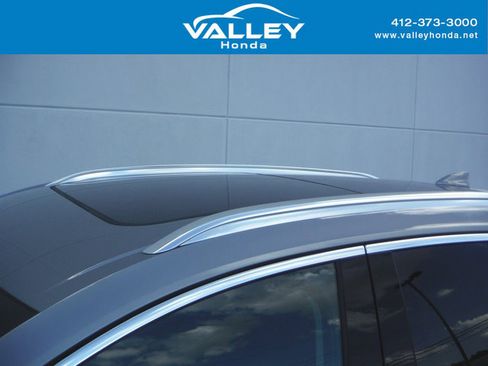 Used 2023 Buick Envision Avenir AWD/4WD image 3