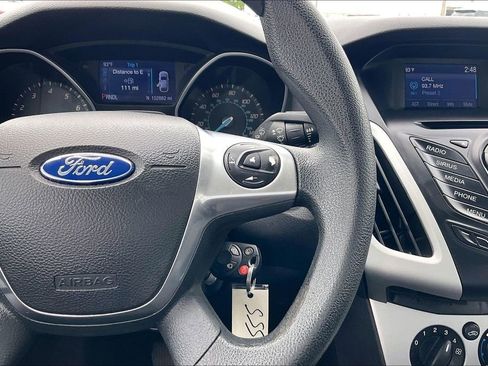 Used 2014 Ford Focus SE FWD image 11
