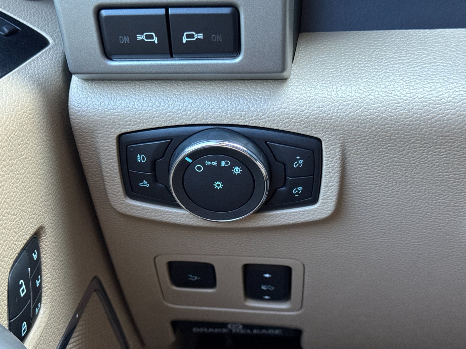 Used 2021 Ford F450 Lariat w/ Lariat Ultimate Package AWD/4WD image 32