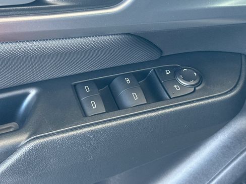 Used 2024 Chevrolet Equinox EV RS FWD image 18