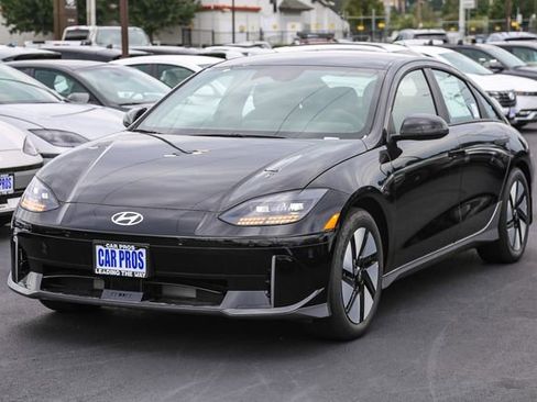 New 2025 Hyundai Ioniq 6 SE image 4