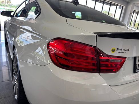 Used 2016 BMW M4 Coupe image 9