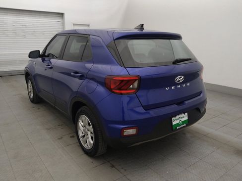 Used 2022 Hyundai Venue SE FWD image 5
