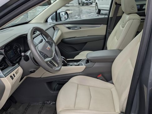 Used 2021 Cadillac XT5 Premium Luxury image 13