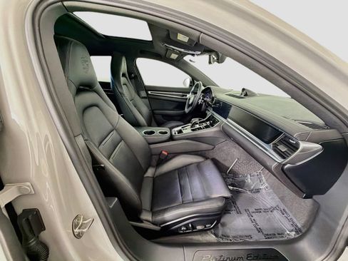 Used 2023 Porsche Panamera Platinum Edition RWD image 33