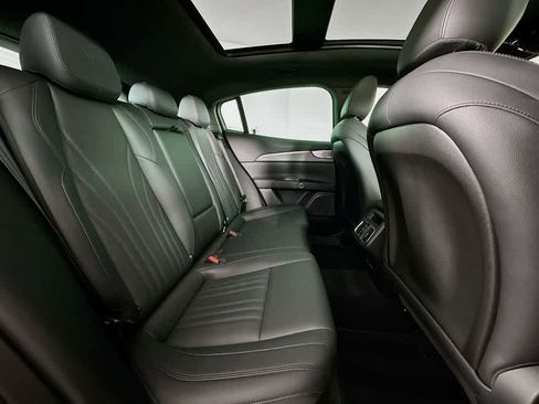 Used 2023 Maserati Grecale GT image 32