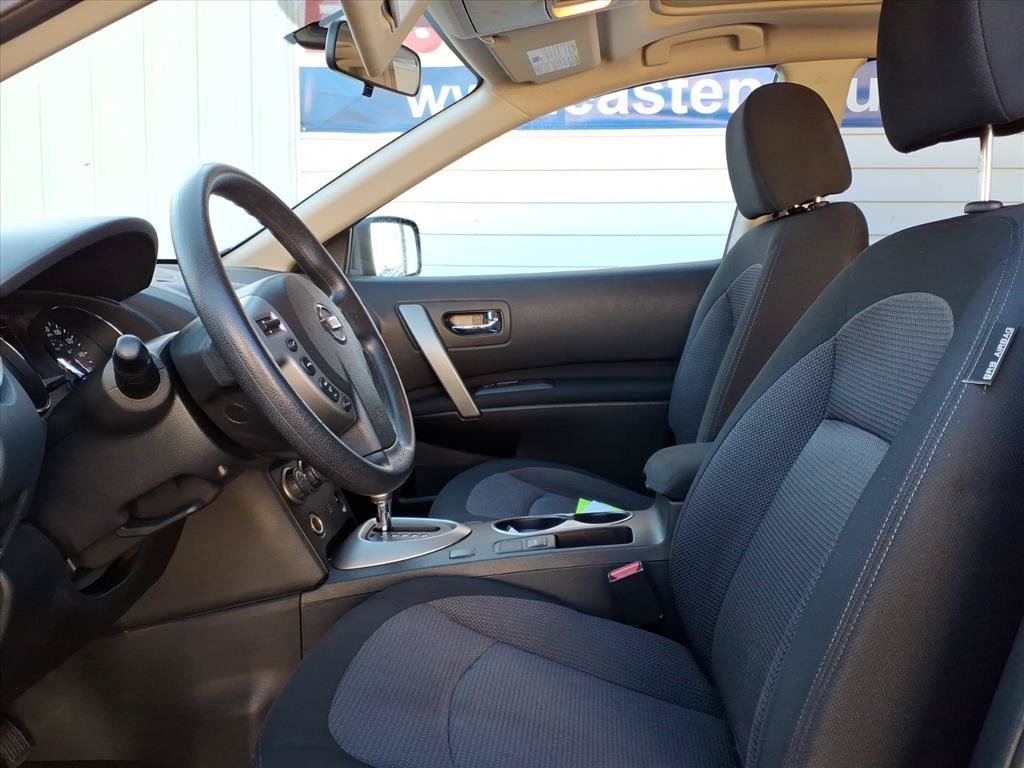 Used 2012 Nissan Rogue SV w/ Premium Pkg FWD image 7