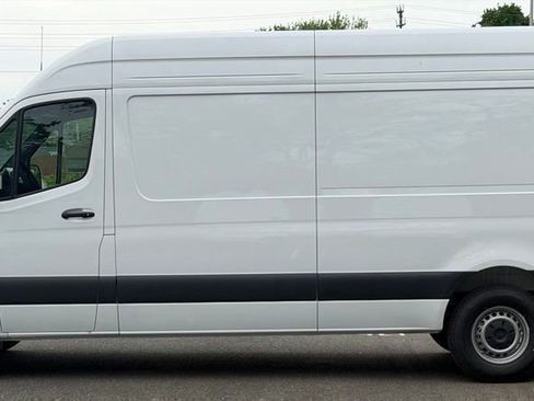 New 2026 Mercedes-Benz Sprinter 2500 image 7