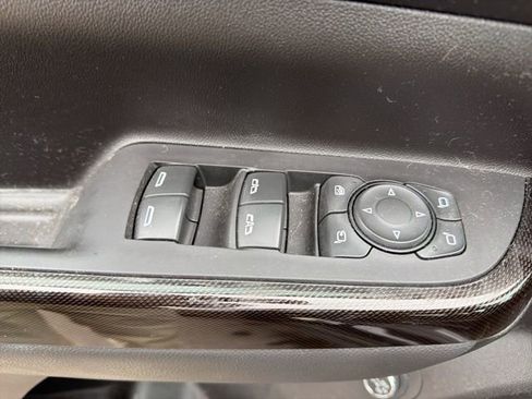 Used 2023 GMC Acadia AT4 w/ Technology Package image 26