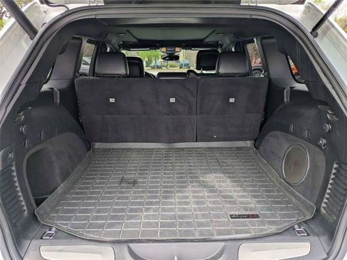 Used 2019 Jeep Grand Cherokee Limited w/ Luxury Group II image 15