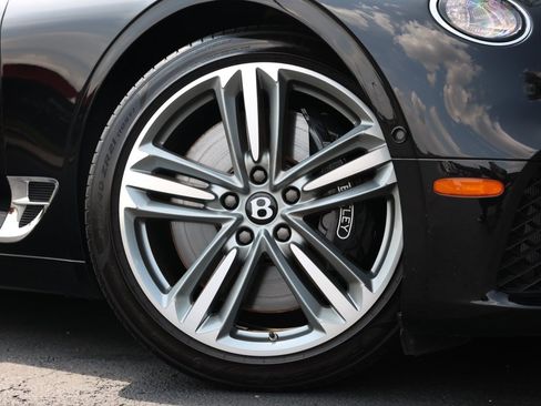 Used 2024 Bentley Continental GT image 7