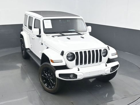 Used 2021 Jeep Wrangler Unlimited Sahara image 37