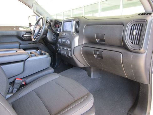 Used 2024 Chevrolet Silverado 2500 Custom w/ Custom Value Package AWD/4WD image 28