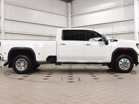 Used 2025 GMC Sierra 3500 Denali w/ Denali Reserve Package AWD/4WD image 9