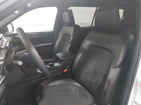 Used 2024 Jeep Grand Cherokee L Laredo image 17