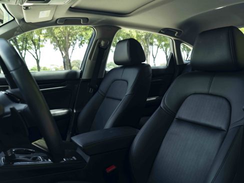 Used 2024 Honda Civic Touring image 17