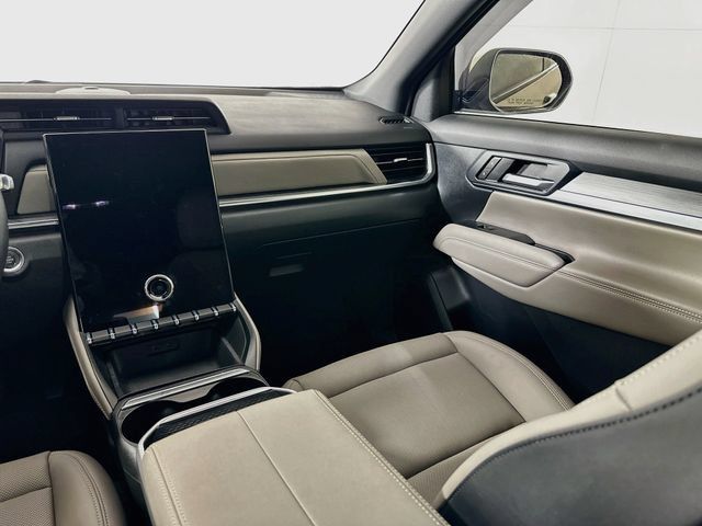 Used 2026 GMC Terrain Elevation w/ Elevation Premium Package AWD/4WD image 29