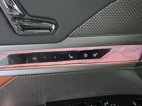 New 2026 BMW i7 xDrive60 w/ Executive Package image 19