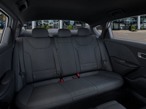 New 2026 Kia K4 LXS image 17