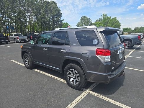 Used 2011 Toyota 4Runner SR5 AWD/4WD image 4