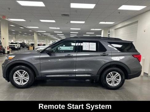 Used 2023 Ford Explorer XLT w/ Equipment Group 202A AWD/4WD image 4