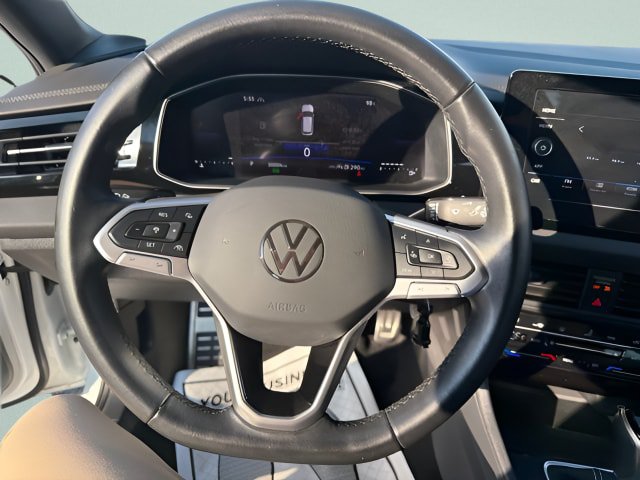 Used 2025 Volkswagen Jetta Sport FWD image 10