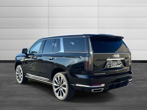 New 2026 Cadillac Escalade Luxury image 3
