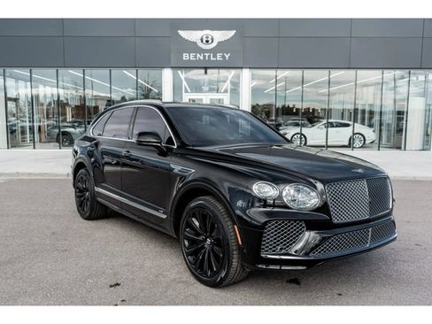Used 2022 Bentley Bentayga image 18