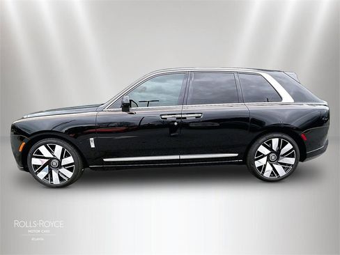 Certified 2025 Rolls-Royce Cullinan image 5