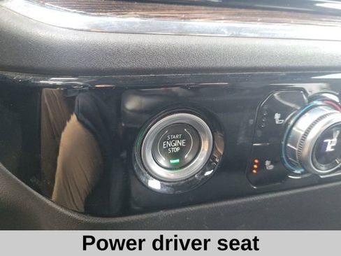 Used 2024 GMC Sierra 1500 SLE image 8