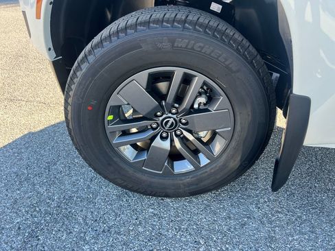 New 2026 Nissan Frontier SV image 26