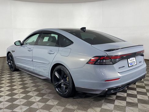Used 2024 Honda Accord Sport image 4