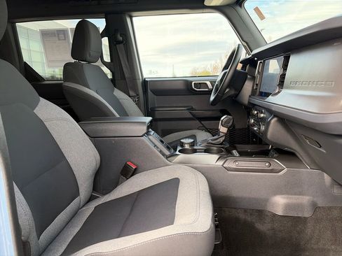 Used 2025 Ford Bronco Big Bend image 17