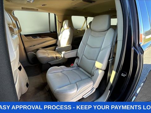 Used 2018 Cadillac Escalade ESV Luxury AWD/4WD image 27