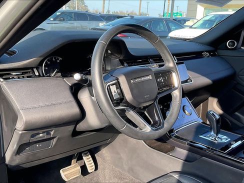 Used 2023 Land Rover Range Rover Evoque R-Dynamic SE image 17