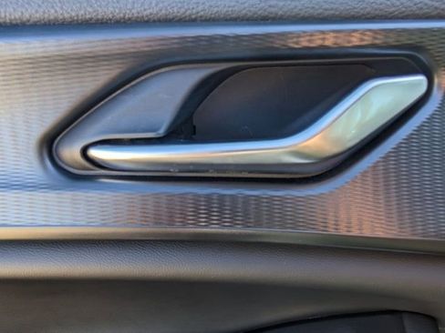 New 2025 Jeep Grand Cherokee Altitude image 16