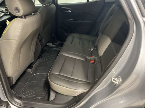 New 2026 Chevrolet Trax ACTIV w/ Sunroof Package FWD image 28