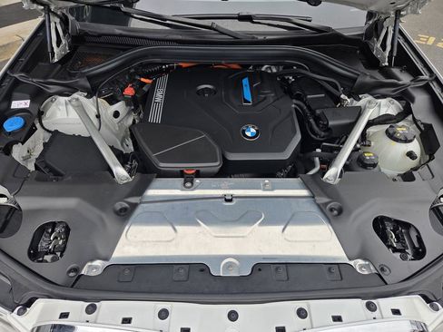 Used 2021 BMW X3 xDrive30e w/ Executive Package image 31