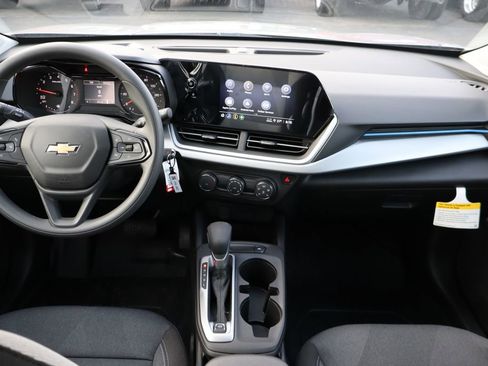 New 2026 Chevrolet Trax LS w/ Driver Confidence Package FWD image 18