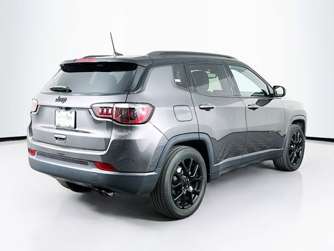 Used 2022 Jeep Compass Altitude w/ Convenience Group image 9