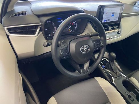Used 2024 Toyota Corolla LE image 13