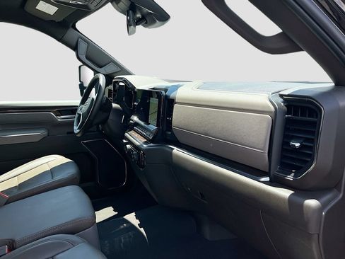 Used 2025 Chevrolet Silverado 3500 LT w/ Texas Edition AWD/4WD image 29