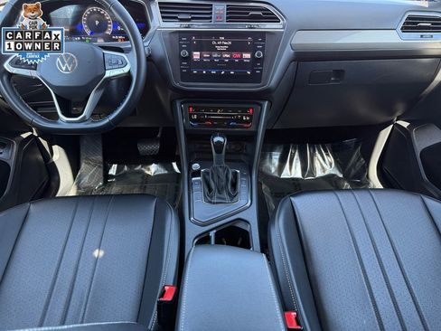 Used 2024 Volkswagen Tiguan SE FWD image 10